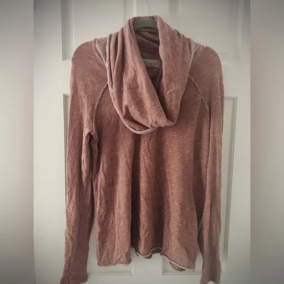 FP Beach FP Movement Cowl neck sweater sweatshirt one body - Picture 7 of 7